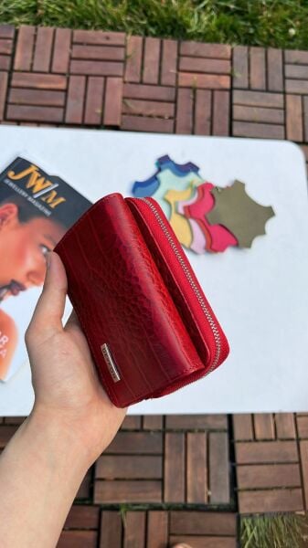 Derkon Her Çantaya Sığabilecek Ufak Kullanışlı Hakiki Deri Timsah Desenli Kırmızı Bayan Cüzdanı