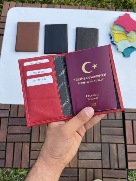 Derkon HAKİKİ DERİ KIRMIZI PASAPORTLUK