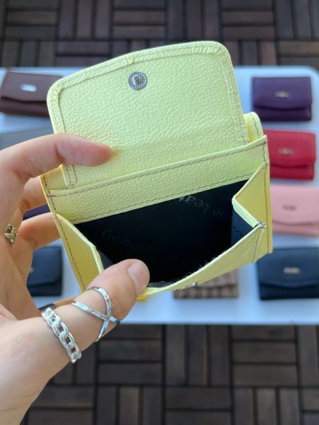 DERKON UFAK KULLANIŞLI CASSY MODEL %100 HAKİKİ  DERİ LİMON SARISI CÜZDAN