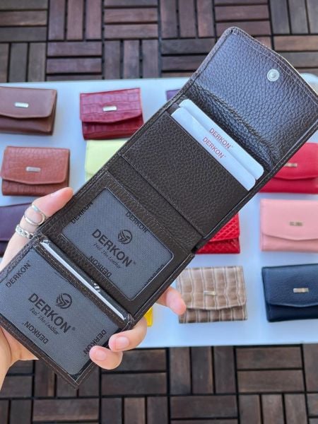 DERKON UFAK KULLANIŞLI CASSY MODEL %100 HAKİKİ  DERİ KAHVERENGİ CÜZDAN
