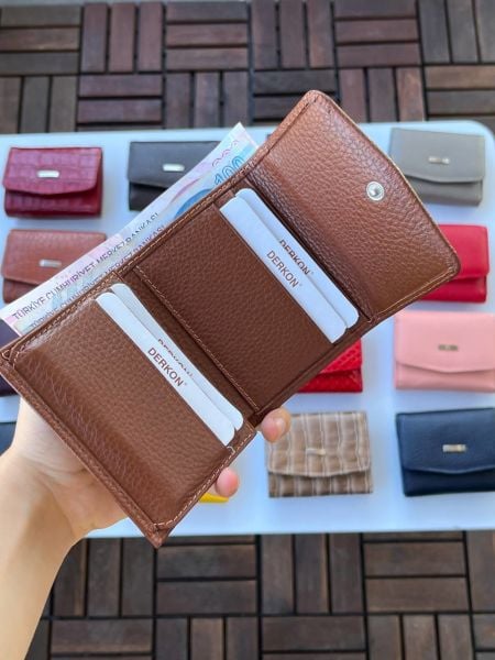 DERKON UFAK KULLANIŞLI CASSY MODEL %100 HAKİKİ  DERİ TABA CÜZDAN
