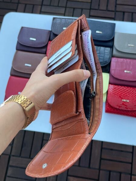 Derkon Luisy Model Hakiki Deri Fermuar Detaylı Kadın Cüzdanı Timsah Desenli Taba