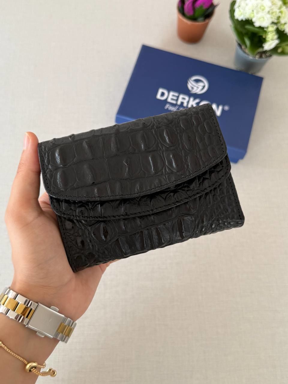 Hakiki Deri Her Çantaya Sığabilecek Ölçüde Kullanışlı Kadın Cüzdanı Melen Timsah Desenli Siyah